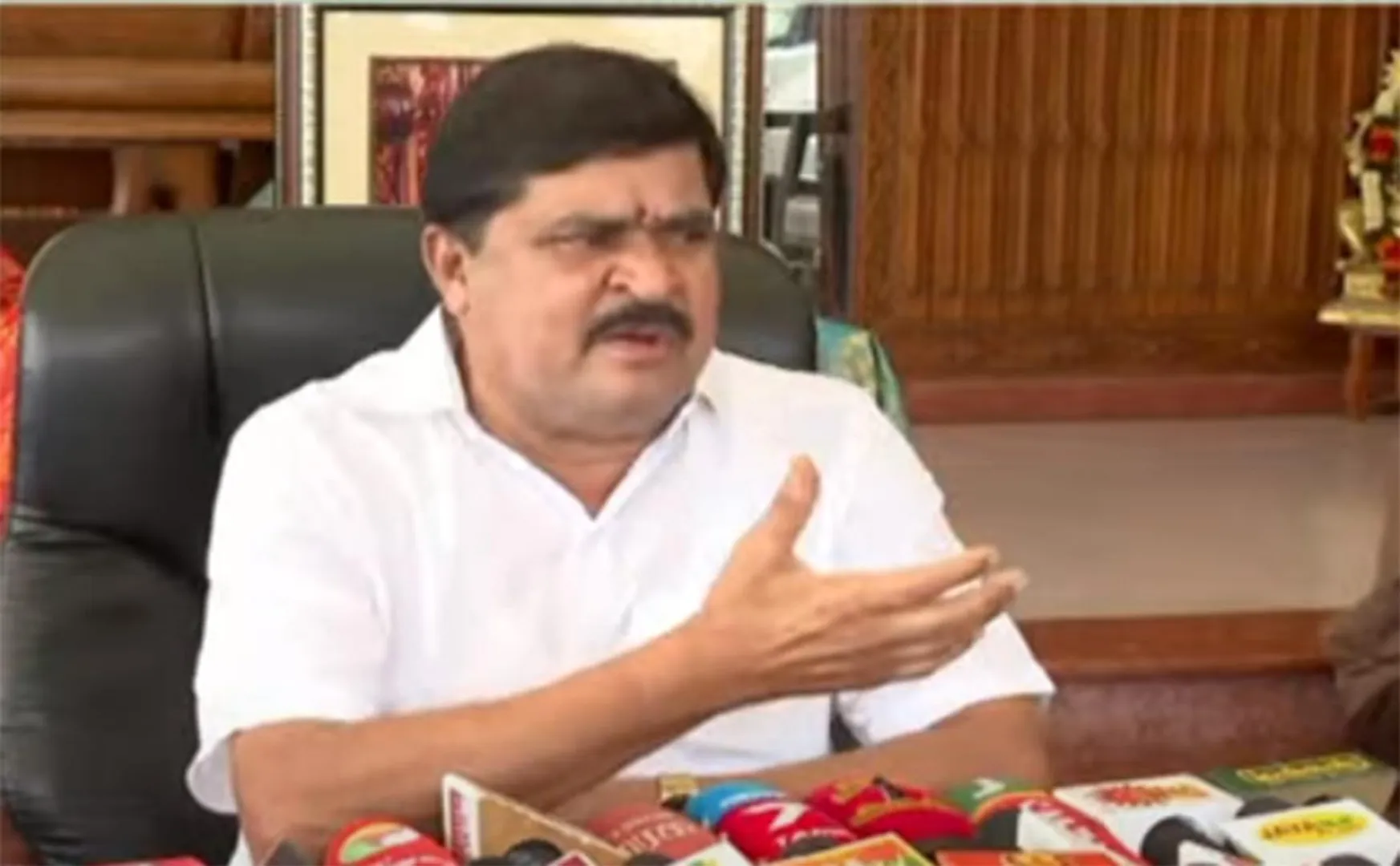 "OBS-EPS should resign" - Former MLA Sixth Action!